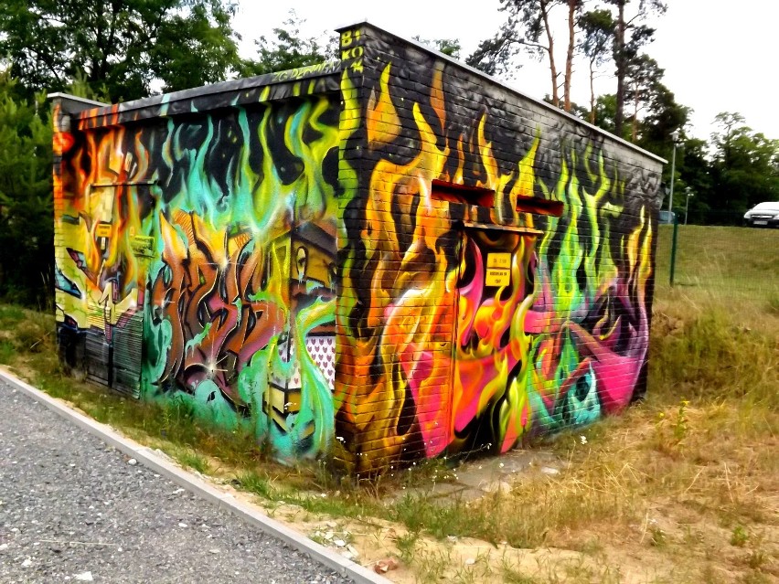 Zielonogórskie graffiti - stacja transformatorowa przy Trasie Północnej (chociaż już była)
