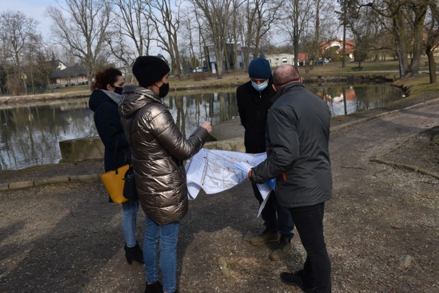 Rewitalizacja parku Belzackiego w Piotrkowie: wykonawca przejął plac budowy. Kiedy ruszą pierwsze prace?