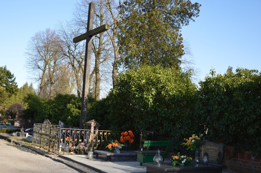 W Żaganiu, Szprotawie i Lubsku można odwiedzać cmentarze...