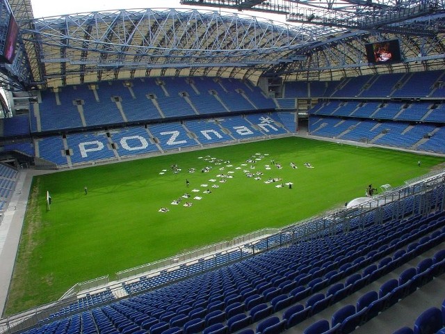 Na stadionie poza meczami odbywają się też inne spotkania, np. jak na zdjęciu "Śniadanie na murawie"