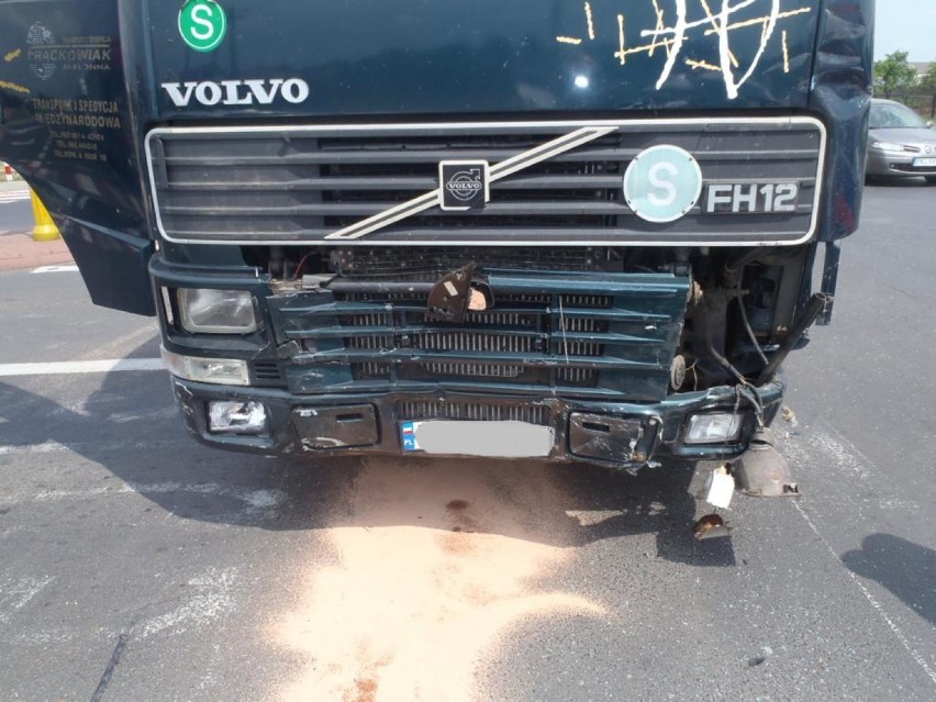 Wypadek w Kole: Na obwodnicy miasta zderzyły się trzy pojazdy