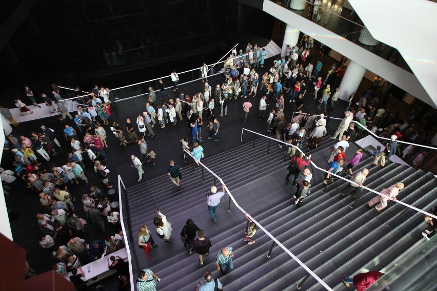 Tłum odwiedził Narodowe Forum Muzyki (ZDJĘCIA)