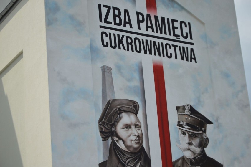 Wielki mural w Ostrowcu odsłonięty. Cukrownicy zostali upamiętnieni. Zobacz zdjęcia