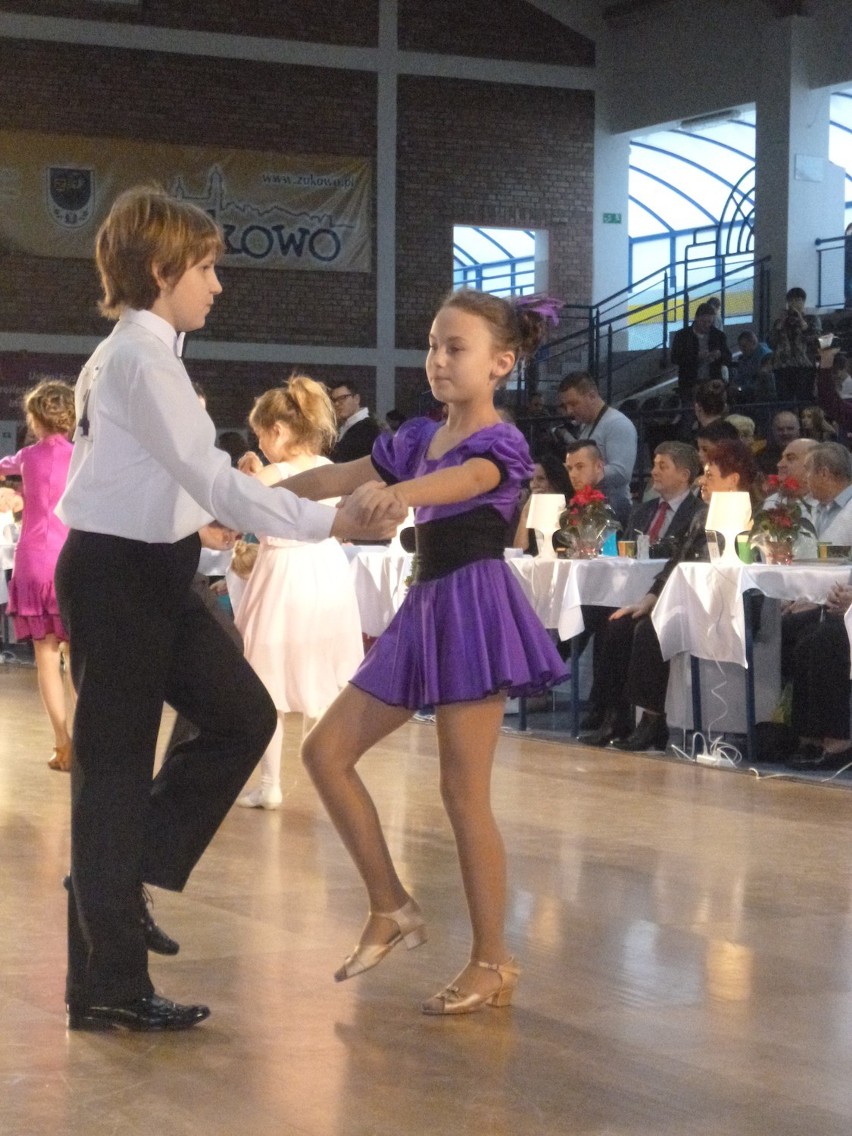 Turniej tańca w Żukowie: Zwycięzcy z SP1 w Rumi