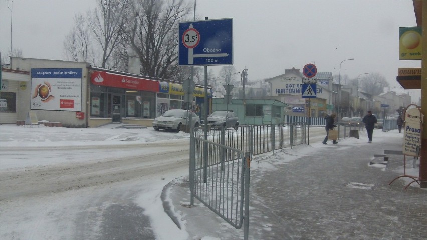 Drogi w Kraśniku są przejezdne, ale na większości zalega śnieg i błoto pośniegowe