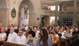 Schola Cantorum w Kaliszu. Uroczysta inauguracja 44. edycji festiwalu w kościele garnizonowym ZDJĘCIA