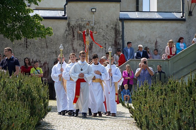 Uroczystość Zesłania Ducha Świętego, nazywaną w Polsce Zielonymi Świątkami, kończy się okres Wielkanocy. W kobylańskim sanktuarium jest nieodłącznie związana z odpustem parafialnym