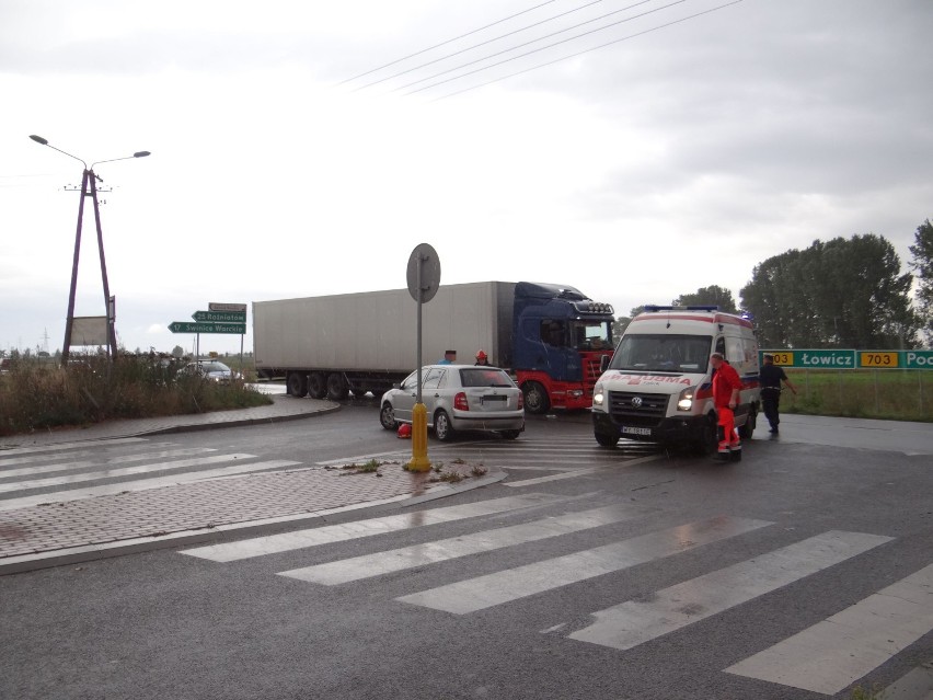 Wypadek w Wilczkowicach. Ranny mężczyzna [ZDJĘCIA]