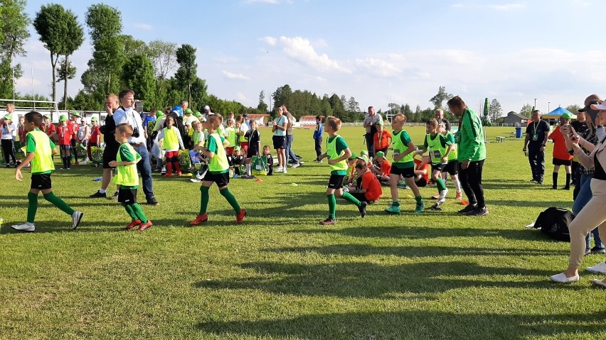 Finaliści turnieju "Z Podwórka na Stadion o Puchar Tymbarku" z lubelskiego gotowi na przygodę życia