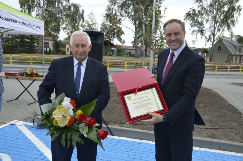 Otwarcie skrzyżowania w Mikołajkach Pomorskich