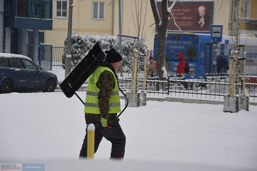 "Zima" we Włocławku - opady śniegu 10 grudnia 2021 r.