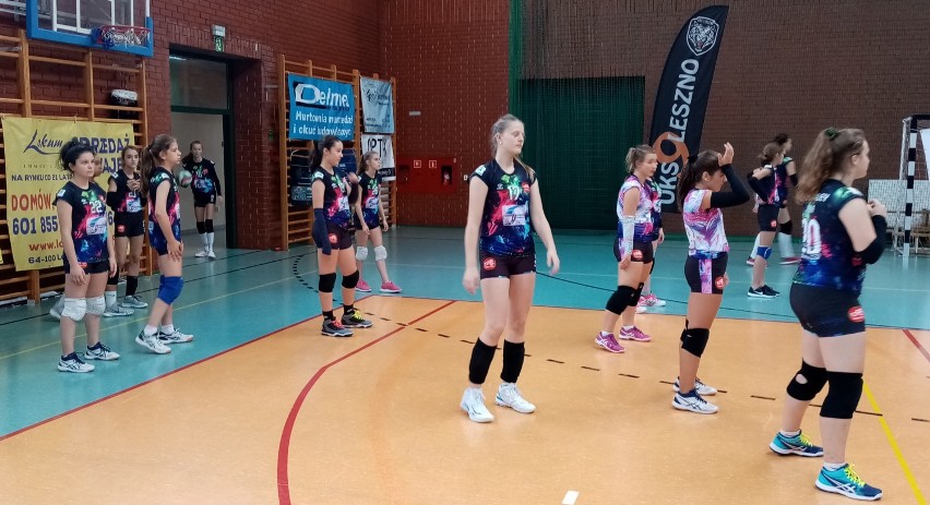 Udany początek sezonu młodziczek SPS Volley Piła