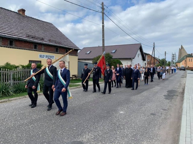 Dożynki w Łagiewnikach Wielkiech - msza, dożynkowy kołocz i dyskoteka!