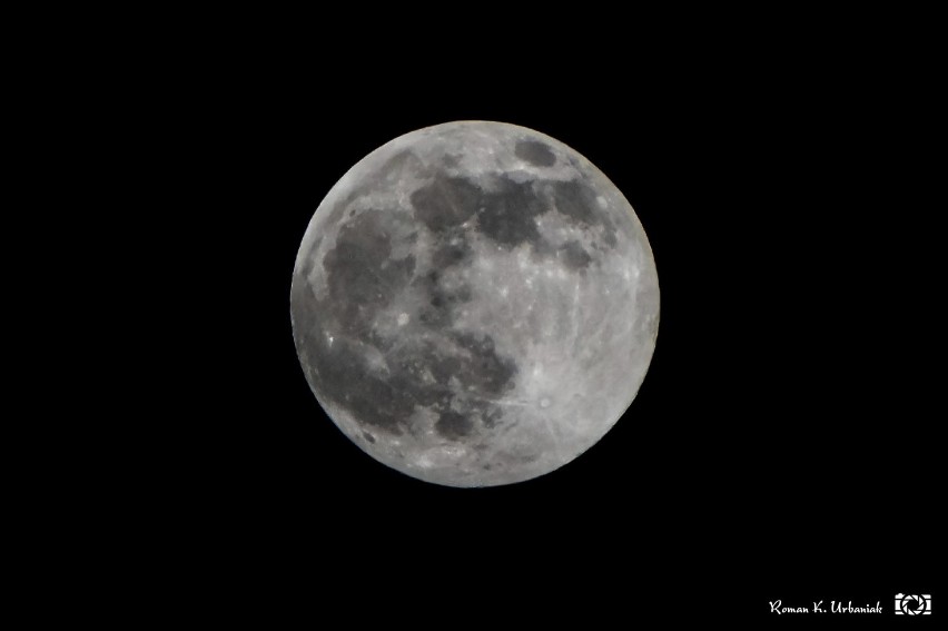 Pełnia Księżyca - kwiecień 2021. Niezwykła pełnia tzw. Różowy Księżyc nad Pleszewem