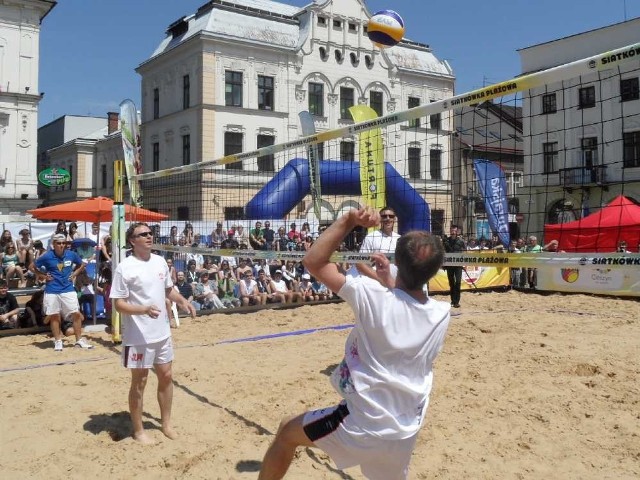 Do niedzieli w Cieszynie trwa " Plaźa - siatkówka plażowa"