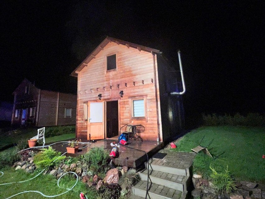 Pożar domku letniskowego 17.09.2022 - Perlino ul. Alpejska, gmina Gniewino