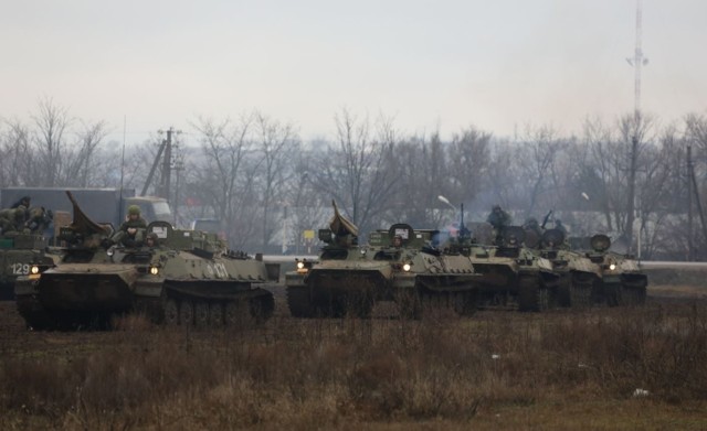 Rosyjskie oddziały z Krymu atakują w dwóch głównych kierunkach