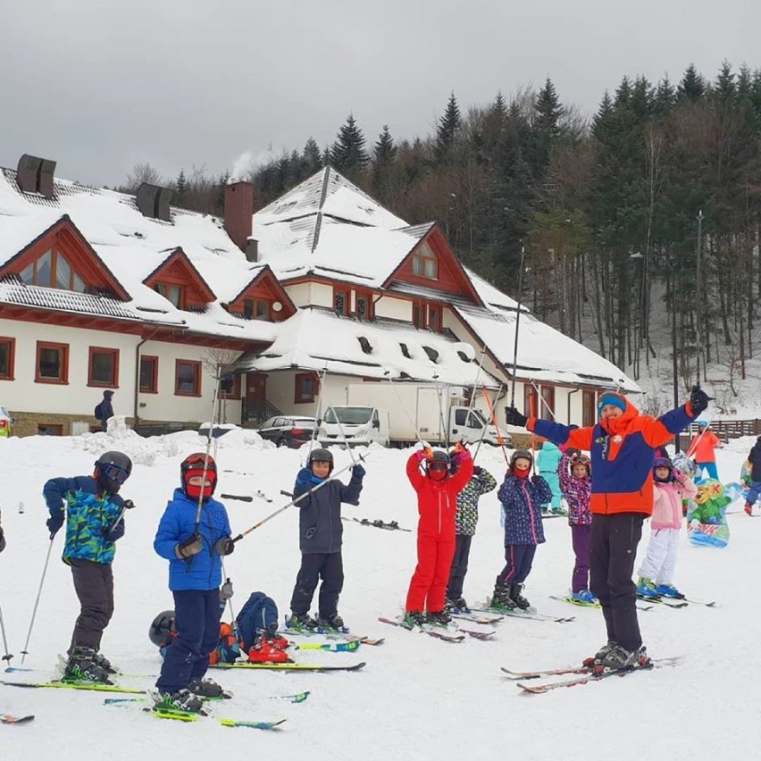 Sezon narciarski w Czarnyn Groniu i na Kocierzu w pełni. Zobacz jak się tu bawią [Zdjęcia]