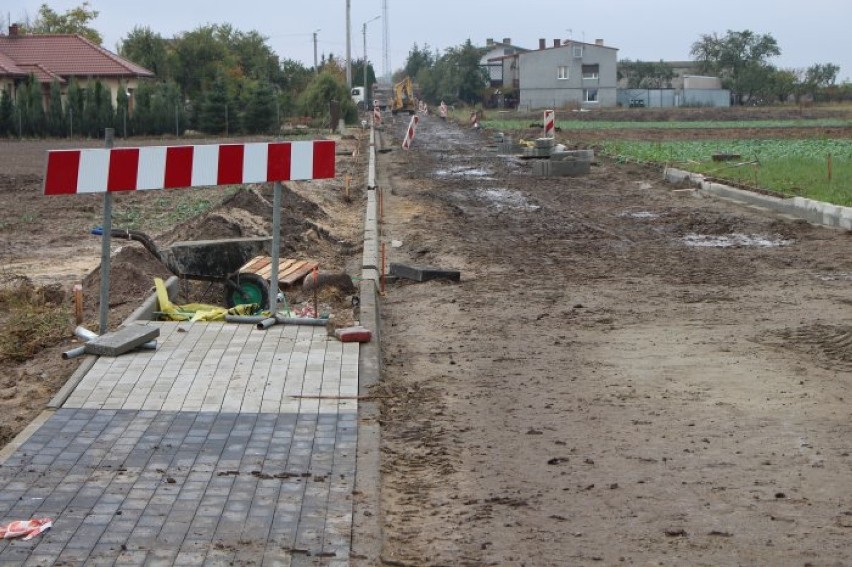 Dąbie: Budowa nowego odcinka drogi na ul. Ogrodowej