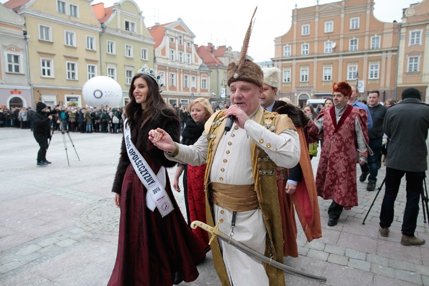 Polonez na opolskim Rynku