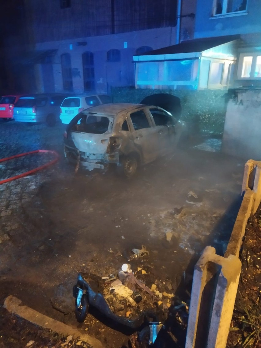 Pożar samochodu w Boguszowie - Gorcach