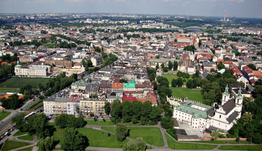 Kwota potrzebna na zakup mieszkania w wielu miastach zaczyna...