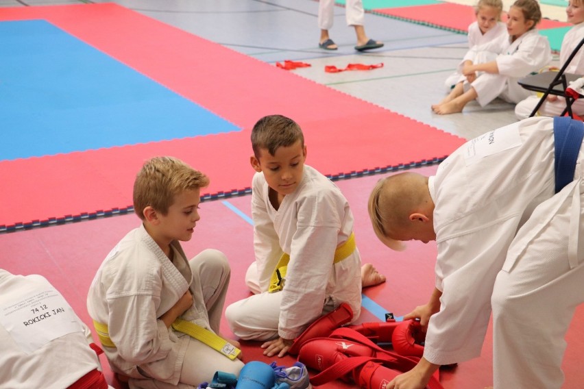 Trzy turnieje na Mistrzostwach Polski w karate 2018 w Złotowie [ZDJĘCIA]