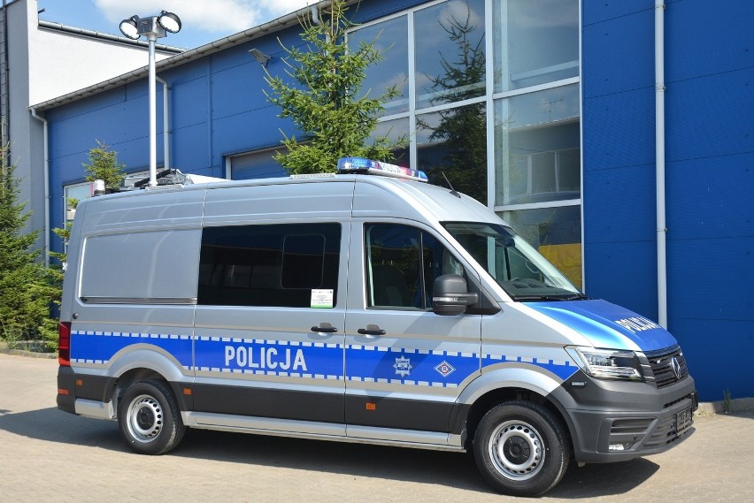 Gorzowska policja wzbogaciła się o nowy furgon APRD, czyli...