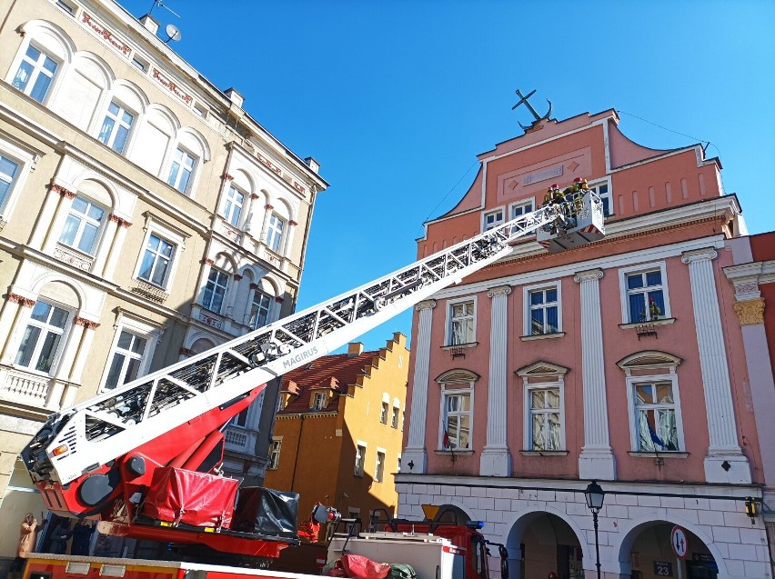 Pożar w budynku Straży Miejskiej i ITS w Wałbrzychu....