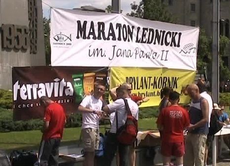 Maraton Lednicki pobiegł przez Poznań [WIDEO]