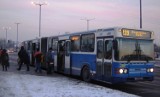 Słuchał głośnej muzyki w autobusie i był agresywny. Teraz czeka go sąd