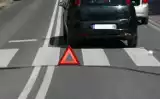 Wypadek w Brzeszczach. Na ul. Dworcowej na przejściu dla pieszych samochód osobowy potrącił 12-latkę