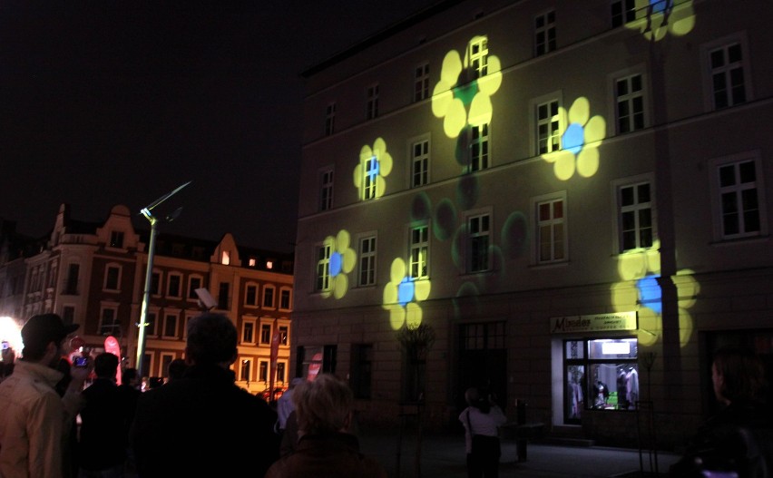 Katowice: Przepiękne wizualizacje rozświetliły Mariacką podczas widowiska Światło i Dźwięk [ZDJĘCIA]