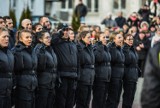 Kujawsko-pomorskie ma 117 nowych policjantów. Uroczystość ślubowania odbyła się w Bydgoszczy [zdjęcia]