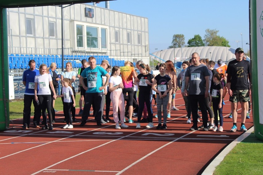 Test Coopera 2022 w Lesznie: Pierwsi biegacze już wystartowali [ZDJĘCIA]