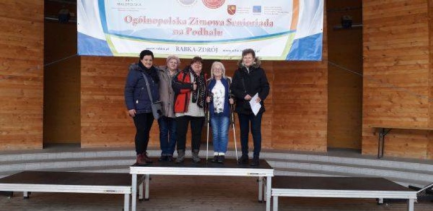 Koziegłowski Uniwersytet Trzeciego Wieku wziął udział w Zimowej Senioriadzie, która odbyła się w Rabce [ZDJĘCIA]
