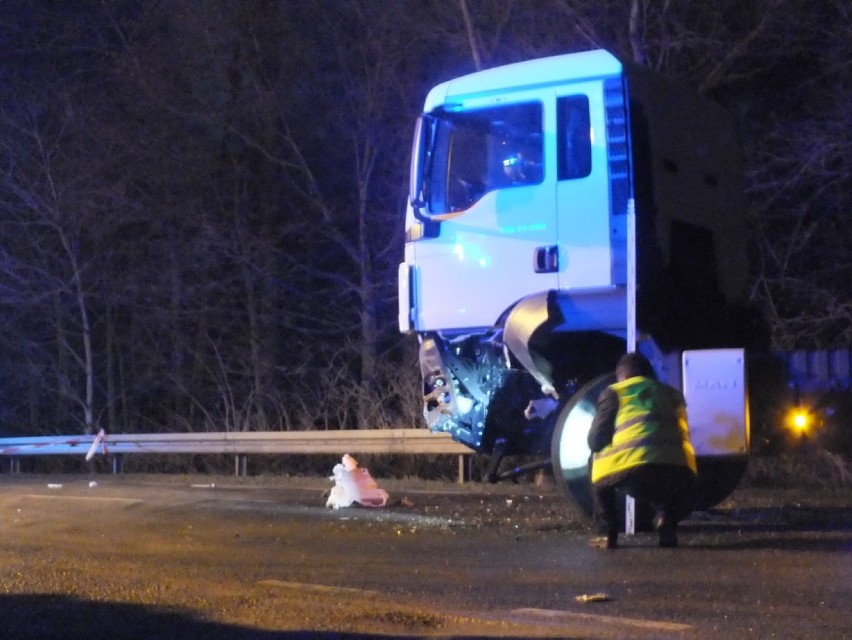 Wypadek w Kowalinie: Nie żyją dwie osoby