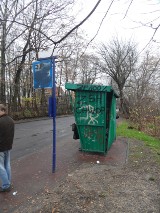 Pomnik w Ostrowach Górniczych: otoczenie wygląda nieciekawie [ZDJĘCIA]