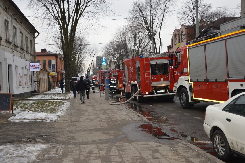 Pożar przy ul. Słowackiego w Piotrkowie