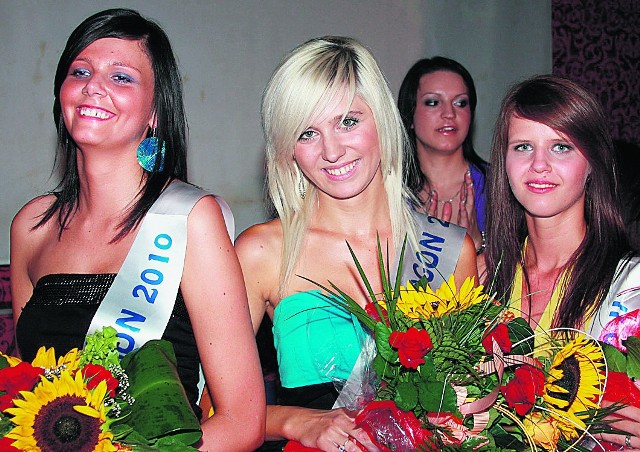 Miss Lata 2010 Weronika Knapik (w środku), Edyta Granat (z lewej) i Dagmara Hicner