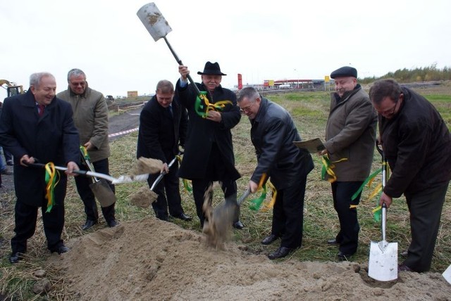 Szpadle wbite, za rok w tym miejscu będzie 37 wiatraków