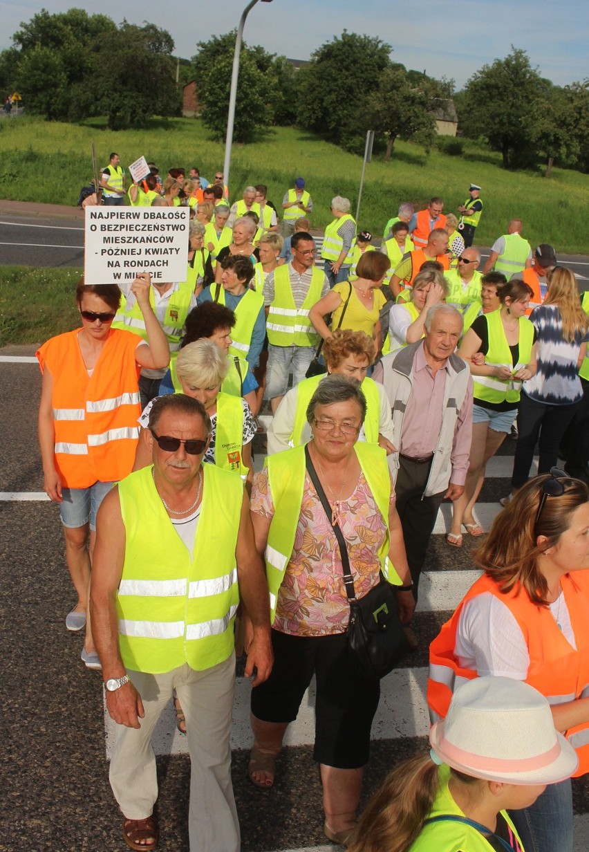 Dąbrowa Górnicza: Mieszkańcy Ujejsca protestowali na DK1 [ZDJĘCIA]
