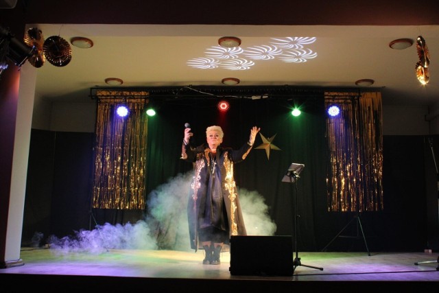 Zwyciężczyni 2. edycji "The Voice Senior" bawiła i wzruszała na scenie w Kijewie Królewskim