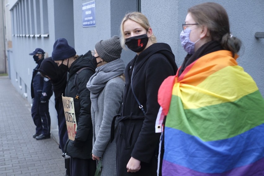 Przed komisariatem Wilda trwał protest solidarnościowy