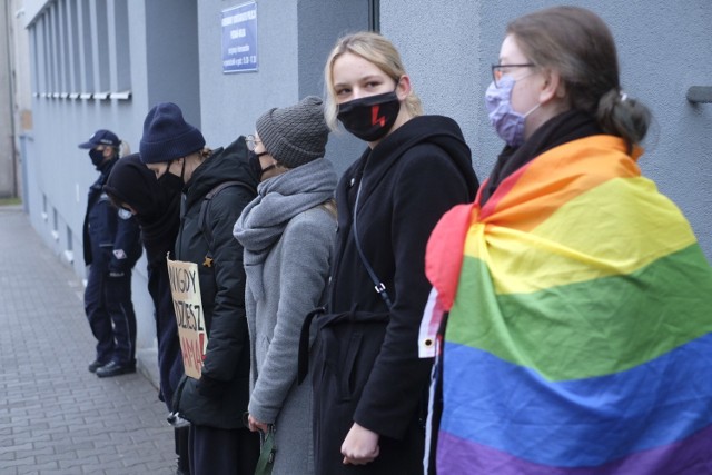 Przed komisariatem Wilda trwał protest solidarnościowy