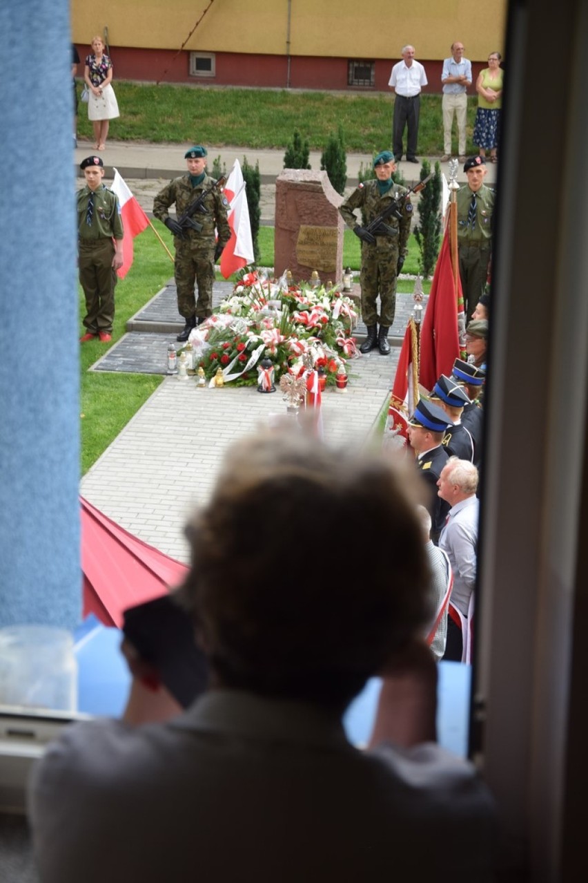 Powstanie Warszawskie 2019 w Sieradzu. Uroczystość pod pomnikiem (fot)