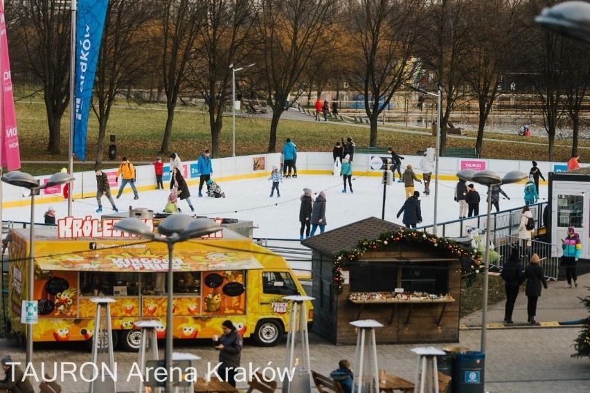 Zimowa arena wraz z lodowiskiem jest otwarta przez cały...