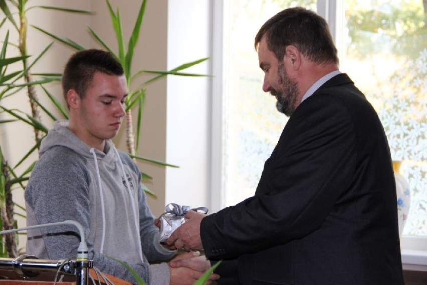 Nastolatek z gimnazjum w Tczewie uratował tonącego w Wiśle mężczyznę