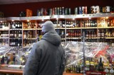 Spadło spożycie alkoholu w Piotrkowie. W 2021 roku mieszkańcy przepili ponad 88 milionów złotych