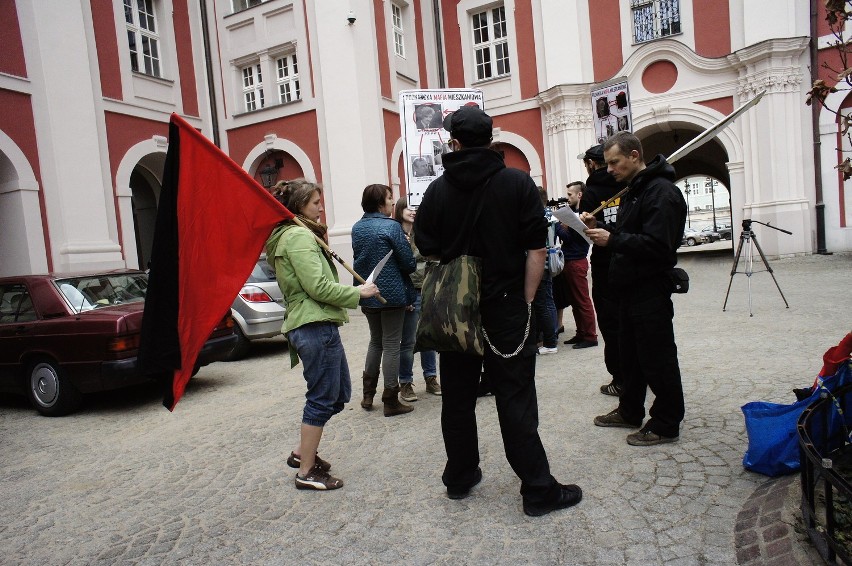 Poznań: Pikieta przeciwko polityce mieszkaniowej [ZDJĘCIA, WIDEO]